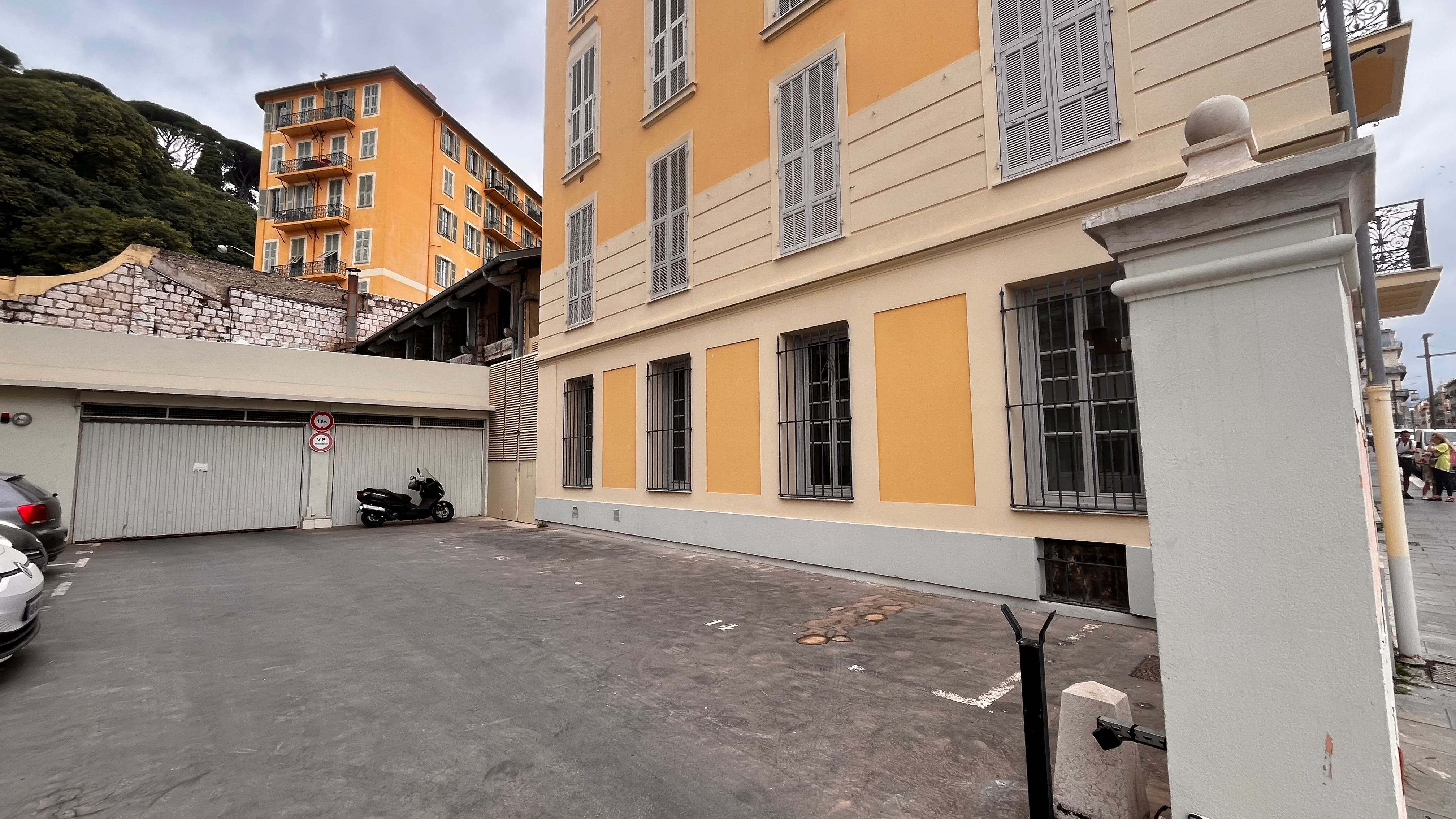 Murs à vendre à vendre - 573.0 m2 - 06 - Alpes-Maritimes