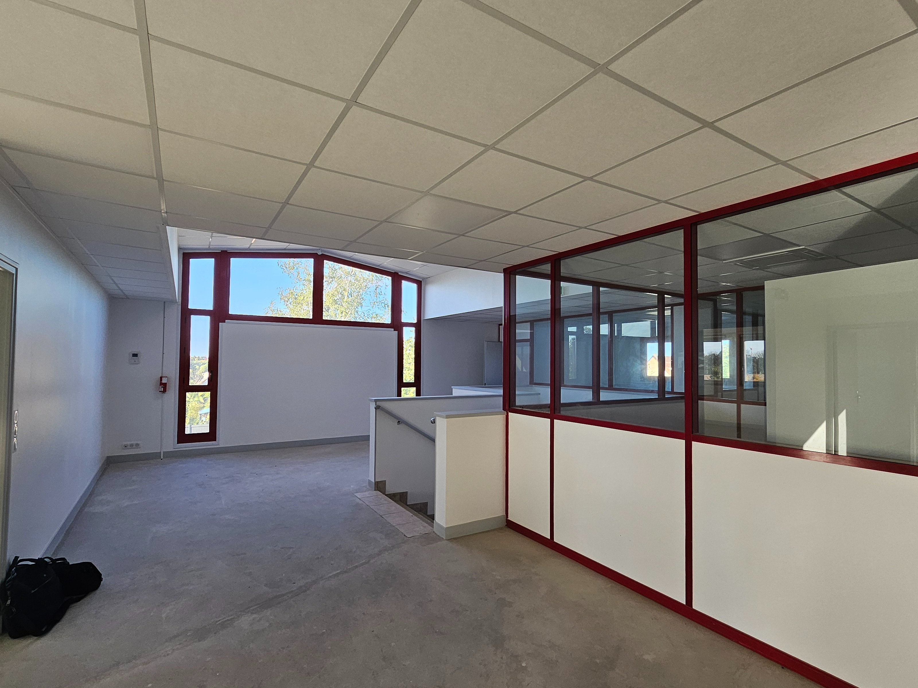 Local d'activité à louer - 450.0 m2 - 77 - Seine-et-Marne