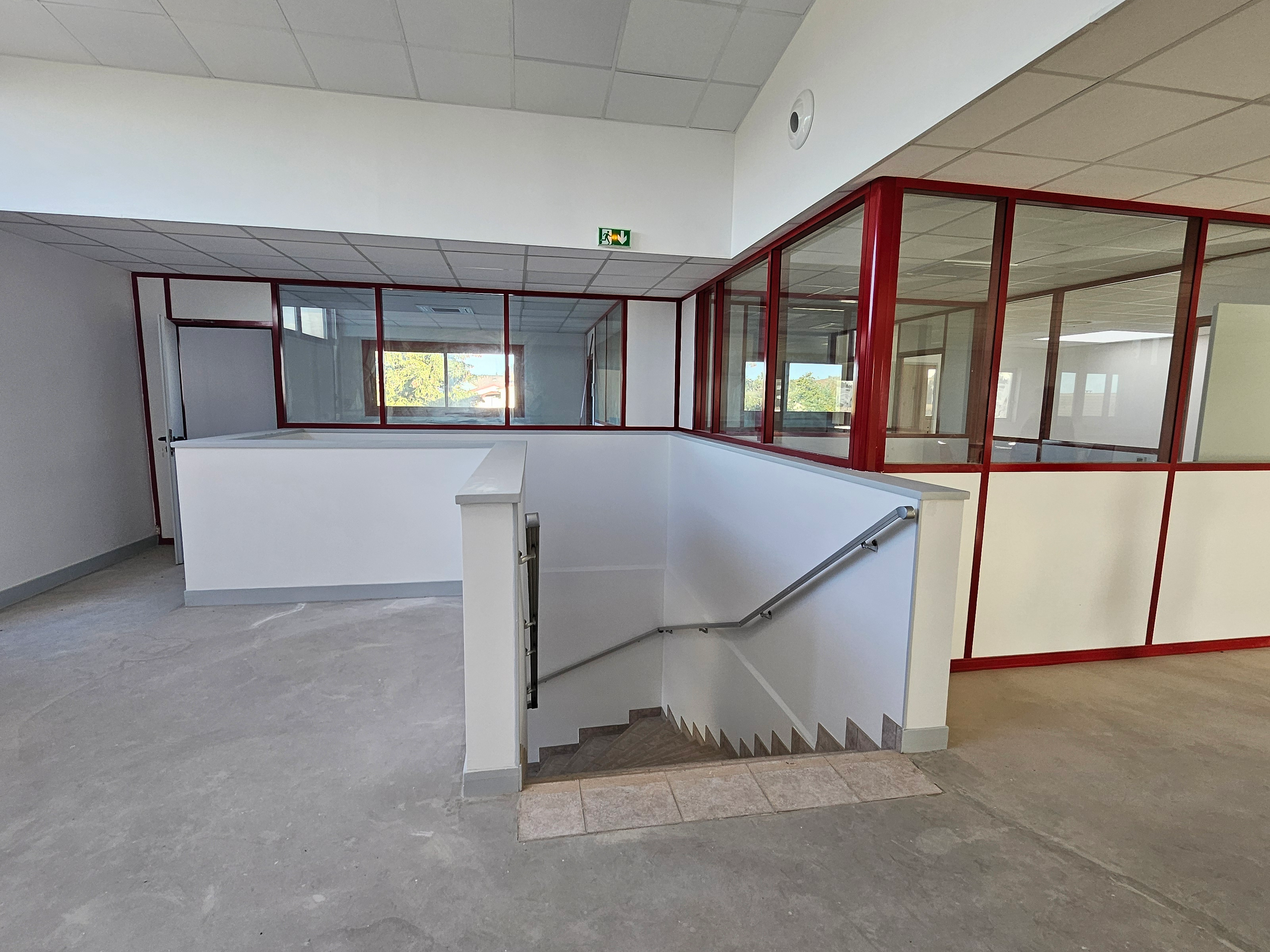 Local d'activité à louer - 450.0 m2 - 77 - Seine-et-Marne