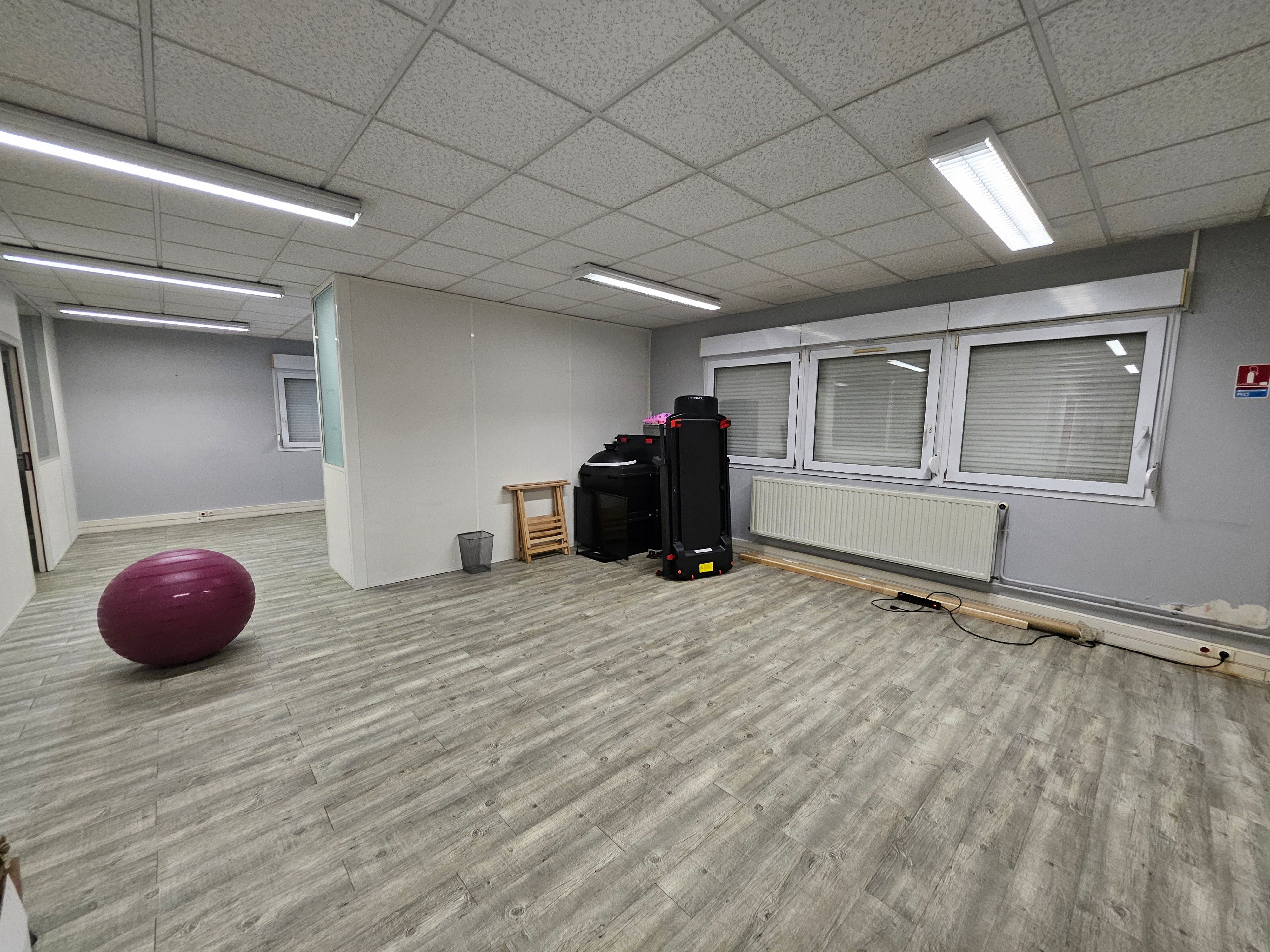 Bureaux à vendre - 92.0 m2 - 77 - Seine-et-Marne