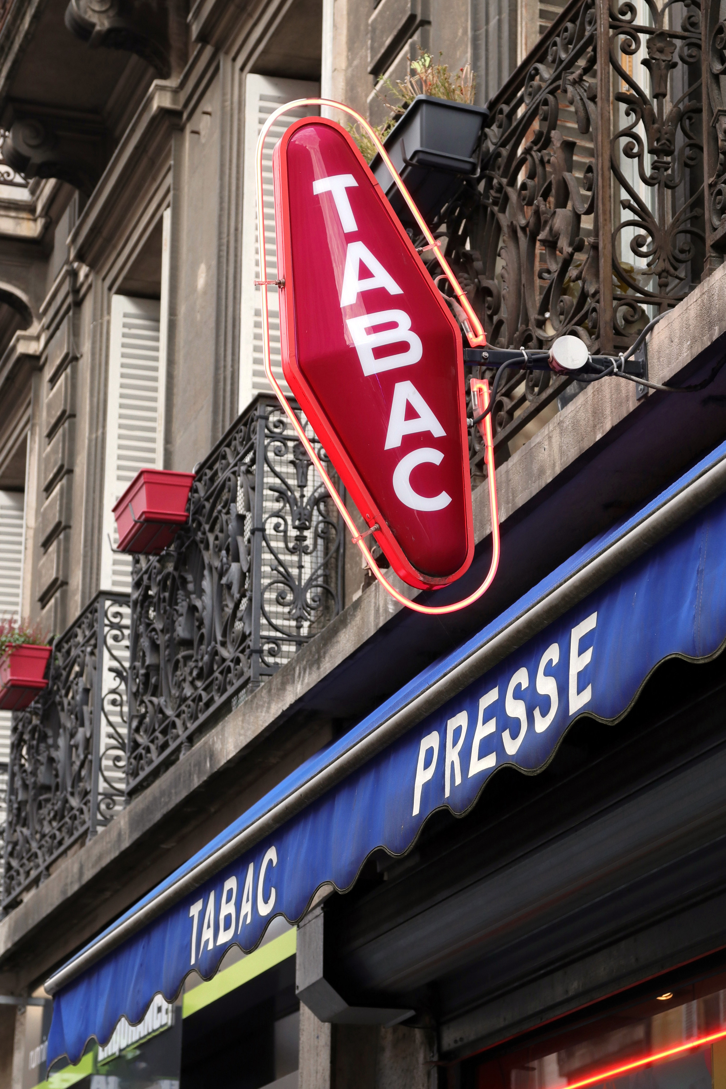 Tabac à vendre - 100.0 m2 - 25 - Doubs